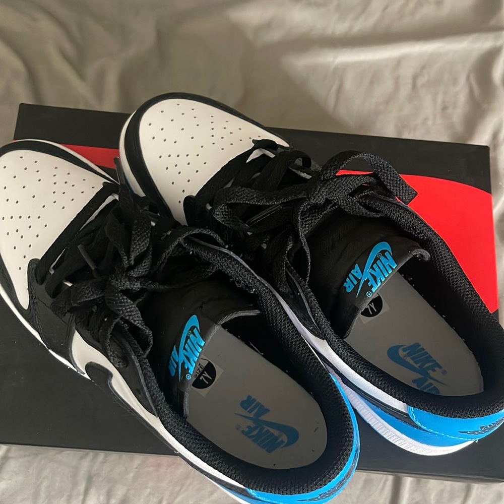 NEW Air Jordan 1 Retro Low OG GS UNC